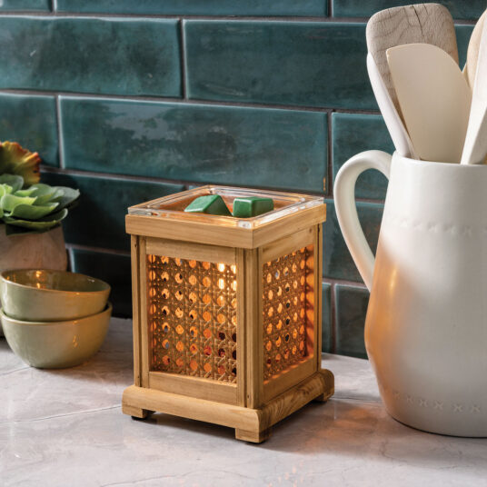 Wood &amp; Cane Vintage Style Bulb Illumination Fragrance Warmer