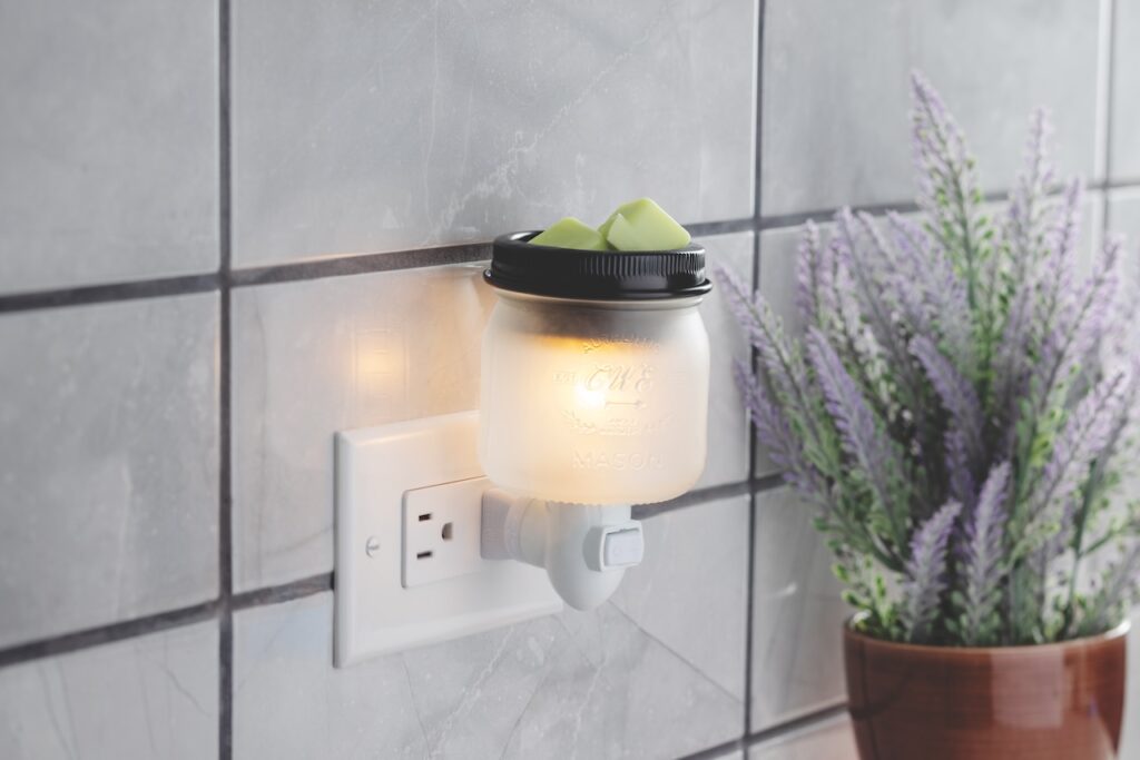 Glass Mason Jar Pluggable Wax Warmer